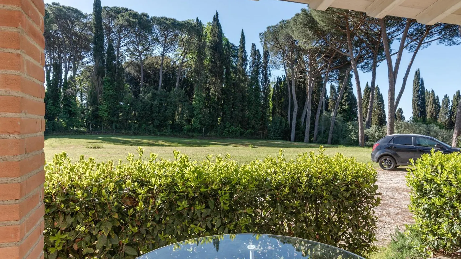 Villa Leonardo - Belle Ferroniere ヴィンチ アパート